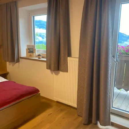 Leamhof 3*