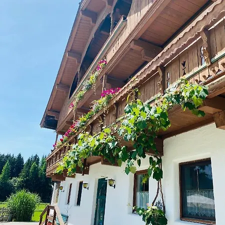 Leamhof Penzion *