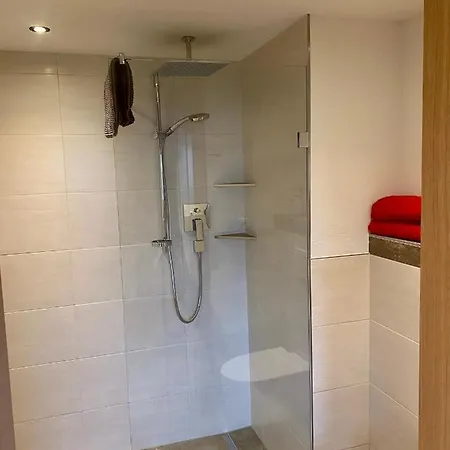 Leamhof 3*