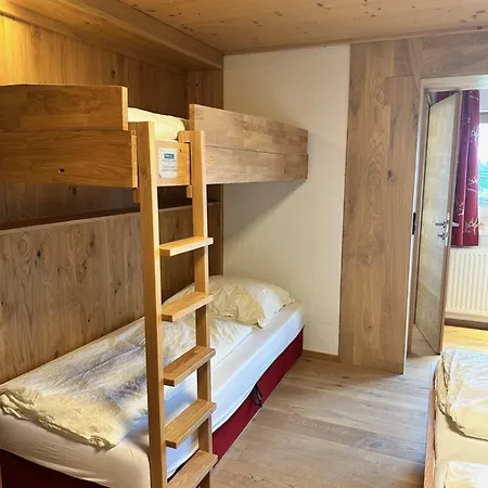 Leamhof 3*