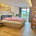 Leamhof Πανσιόν 3*